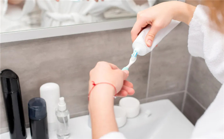 孕期和产后如何正确刷牙？